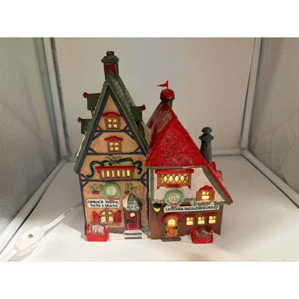 Dept 56 North Pole Village "Obbie's Books & Letrinka's Candy 56243 Lighted House